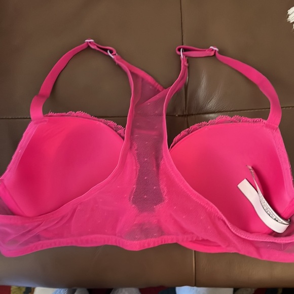 Victoria’s SECRET Barbie pink lace cup Demi lightly lined racer back  bra - Picture 3 of 6